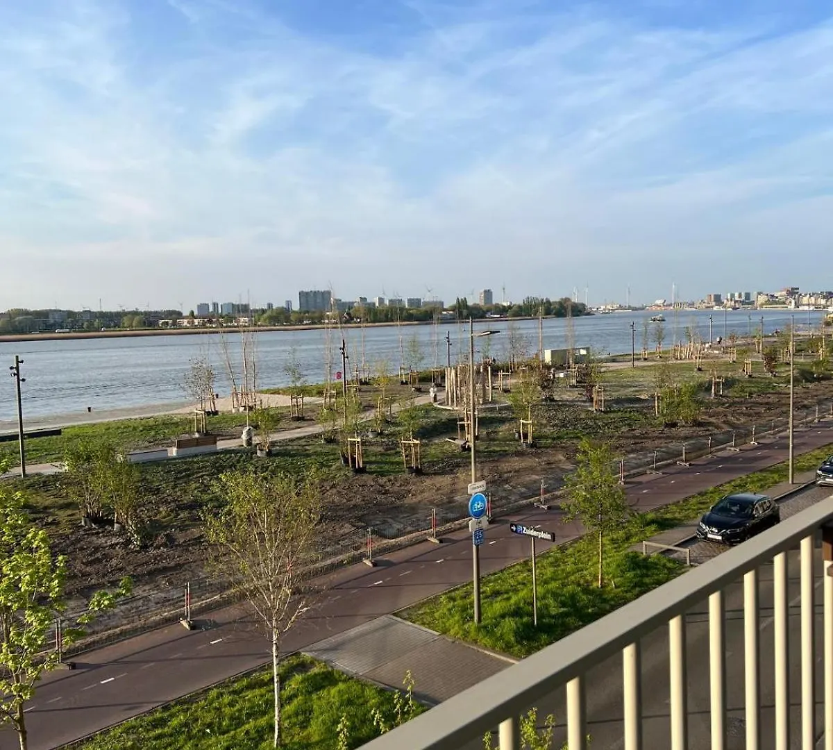 Luxe-Appartement Aan De Schelde Amberes 0*,